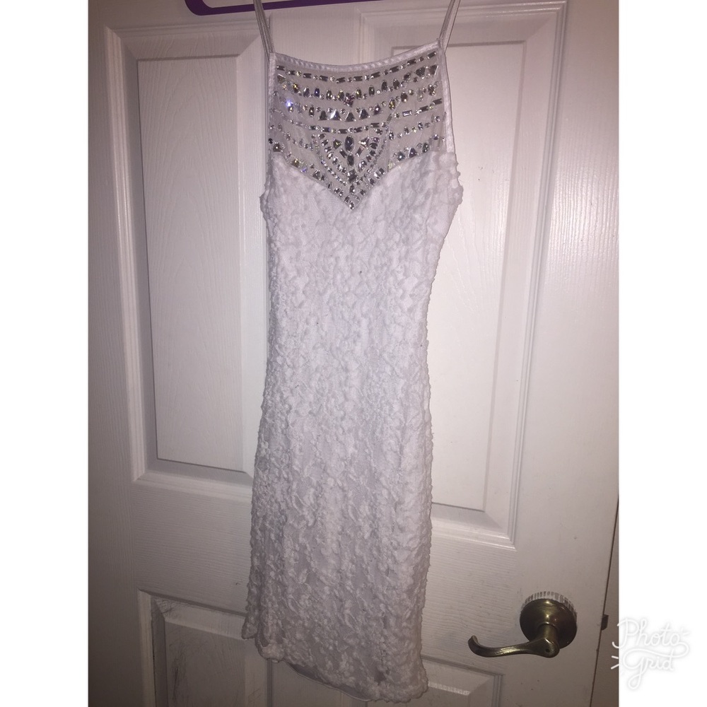 white lace dress