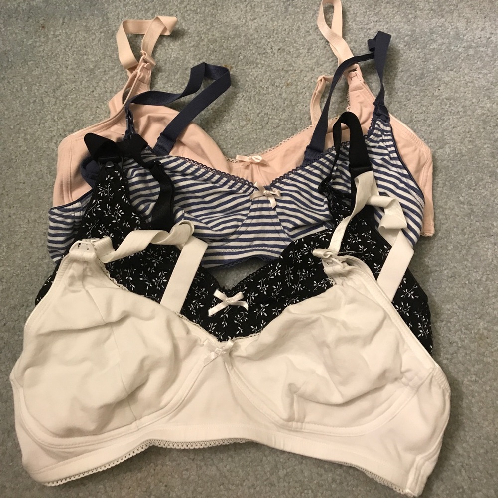 H&M nursing bra lot