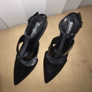 BCBG black size 7 pointed wedge w/ ankle straps