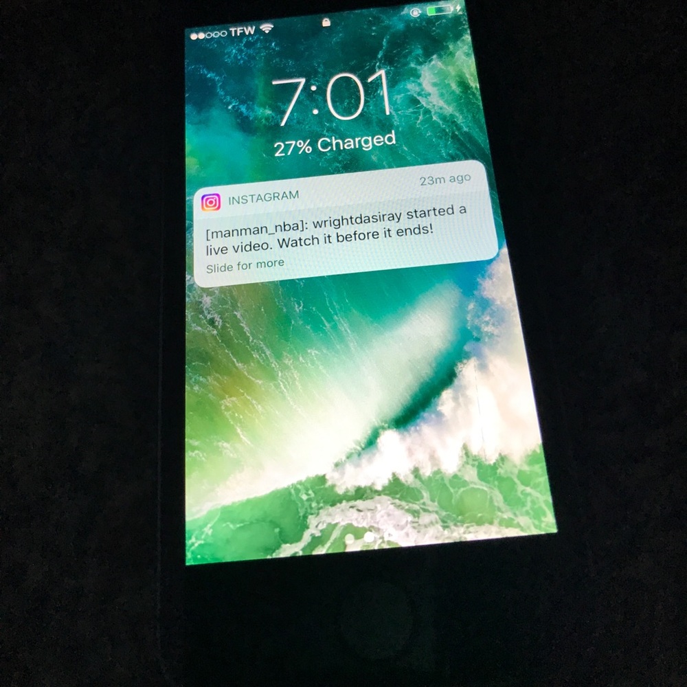 iPhone 5s - Picture 3 of 3