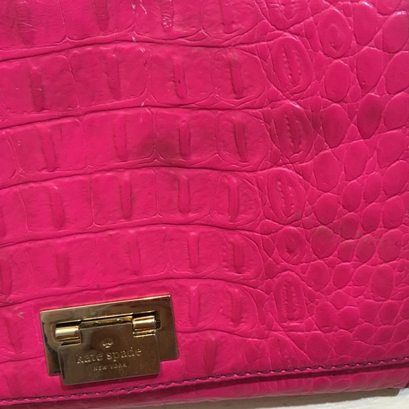 Authentic Kate spade pink purse - Picture 3 of 3