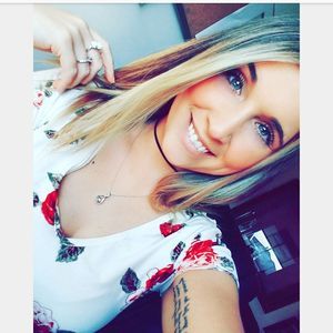 Meet your Posher, Alicia