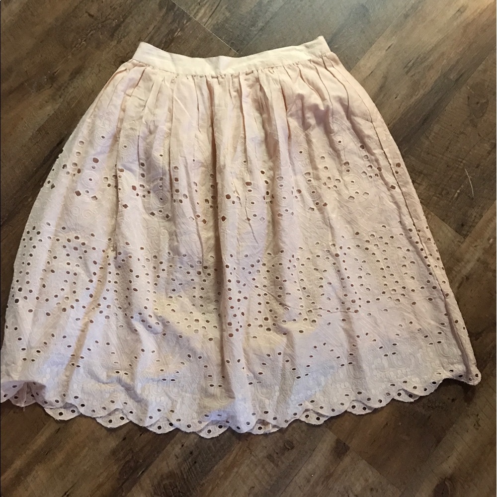 Mauve lace skirt