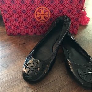 Tory Burch Logo Flat