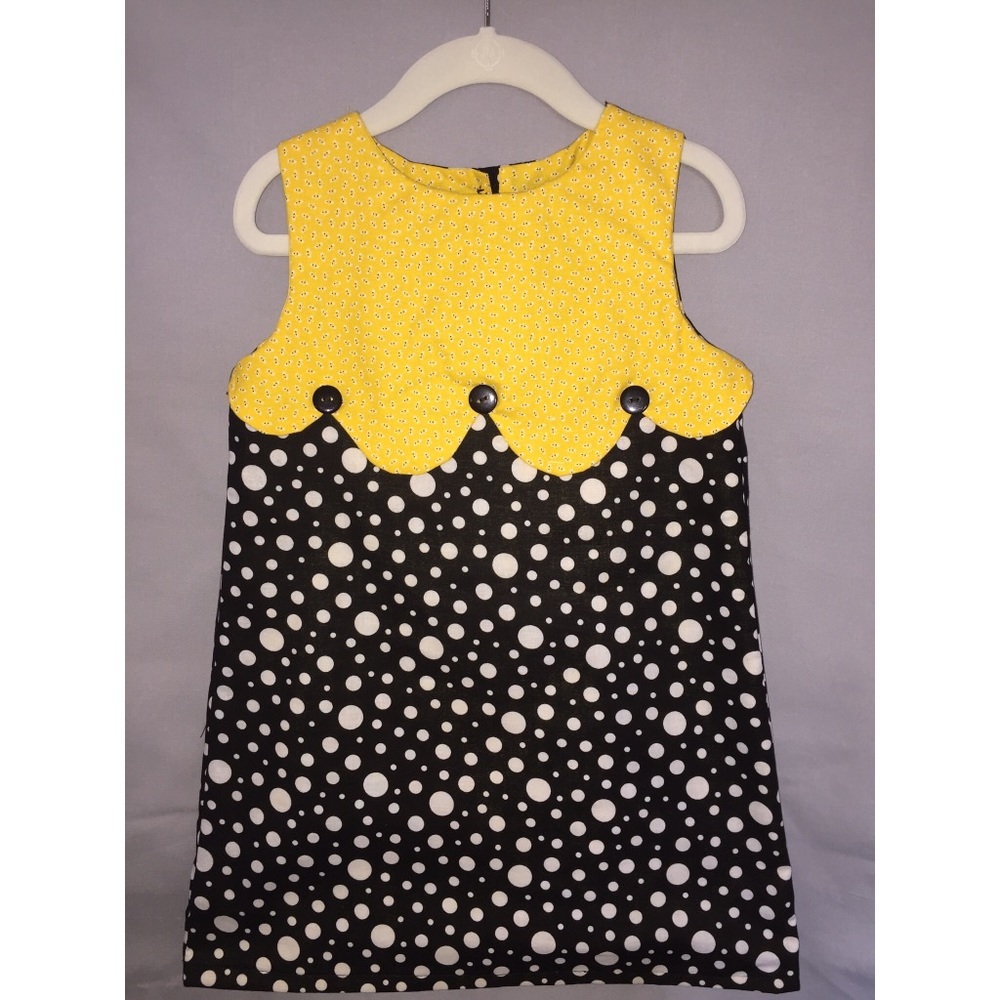 Sleeveless Mod Shift Dress