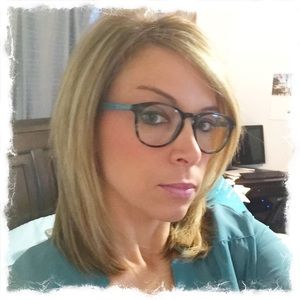 Meet your Posher, Stacie