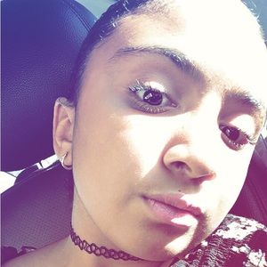 Meet your Posher, Sabrina