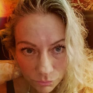 Meet your Posher, Joni