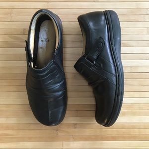 Clarks Artisan Black Leather Slip On Shoes