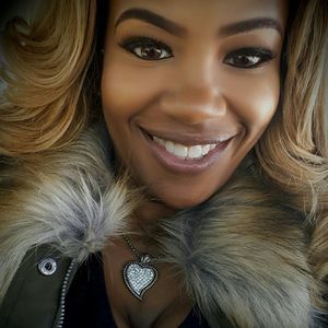 Meet your Posher, Crystal