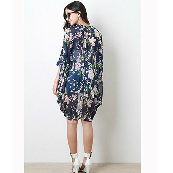 Vintage long kimono - Picture 2 of 6