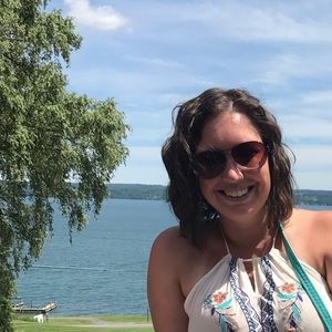 Meet your Posher, Amanda