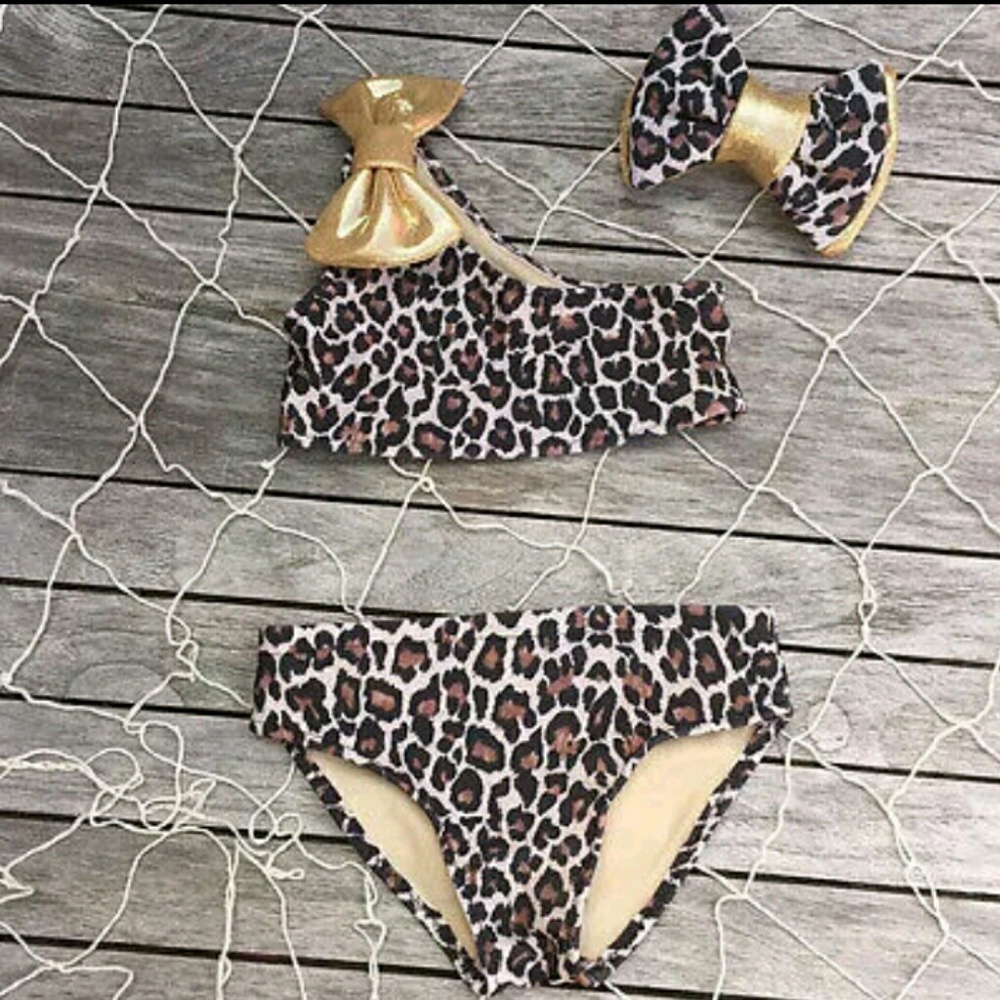 Leopard swimsuit