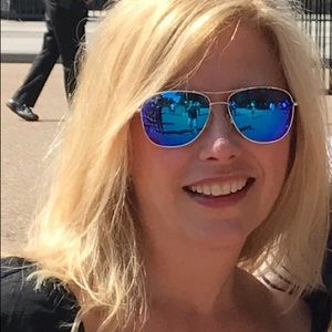 Meet your Posher, Colleen
