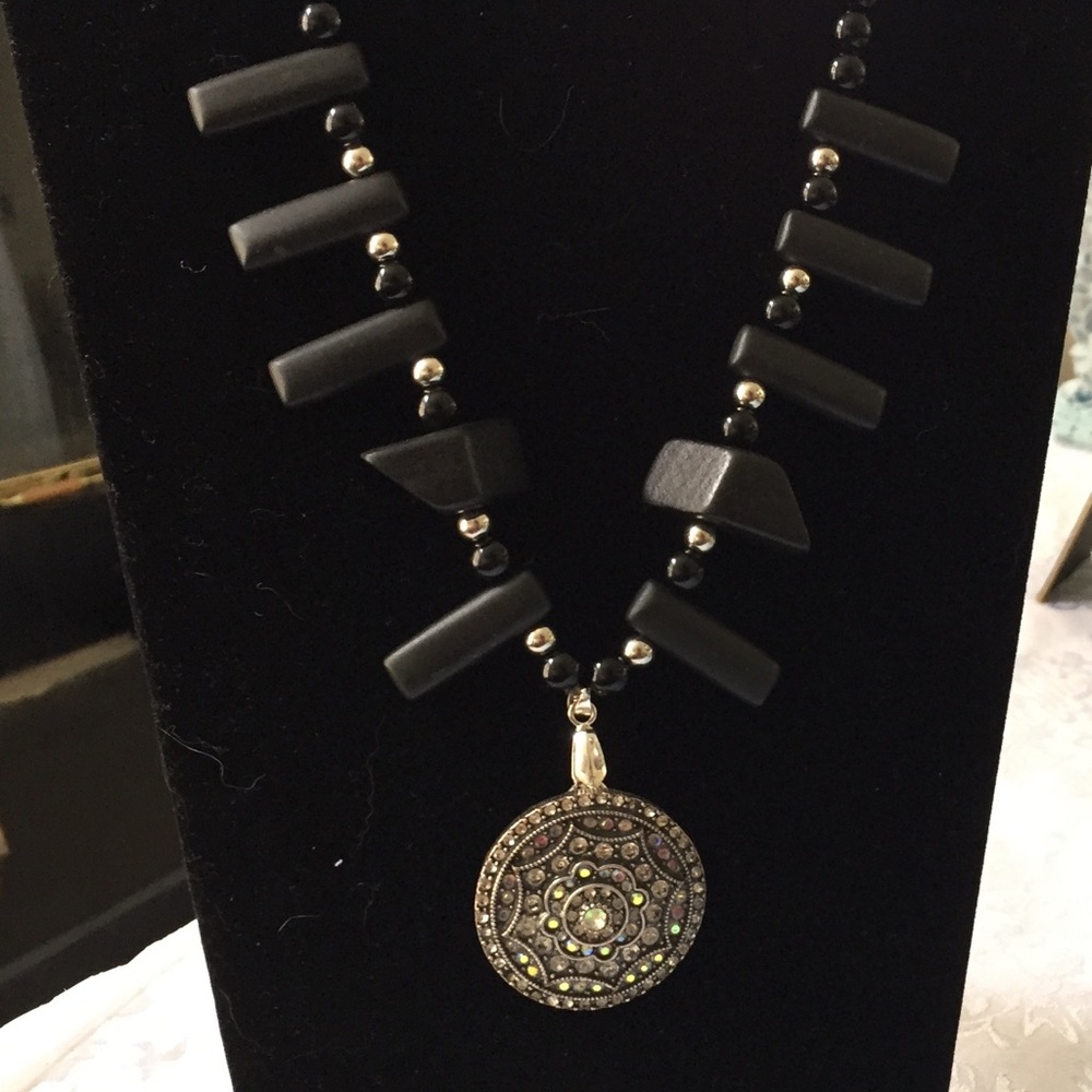‼️SOLD‼️Handmade 11 1/2" Necklace