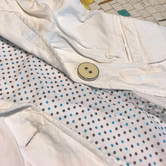 White Candies Business Vest - Picture 3 of 4