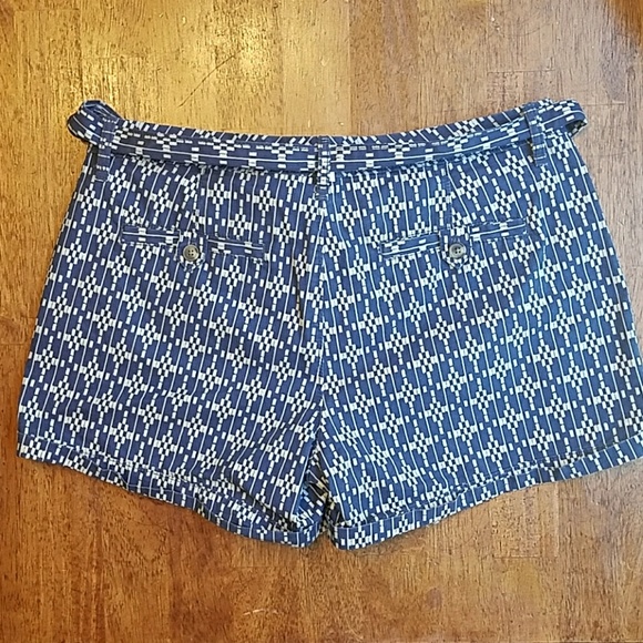 Old Navy shorts - Picture 4 of 5