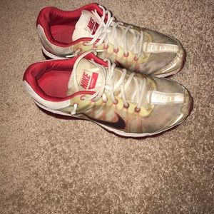 2009 Nike Air Max Red/White SZ 11.5