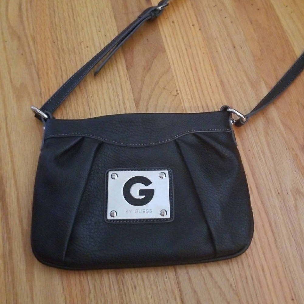 Guess crossbody