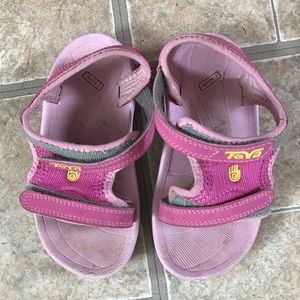 Little Girls Teva Sandals 9T
