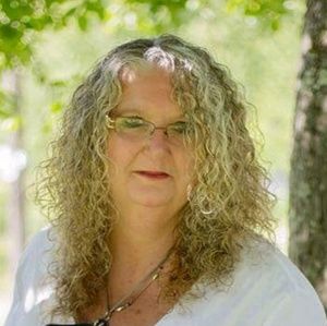 Meet your Posher, Debra