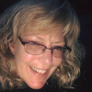 Meet your Posher, Lori