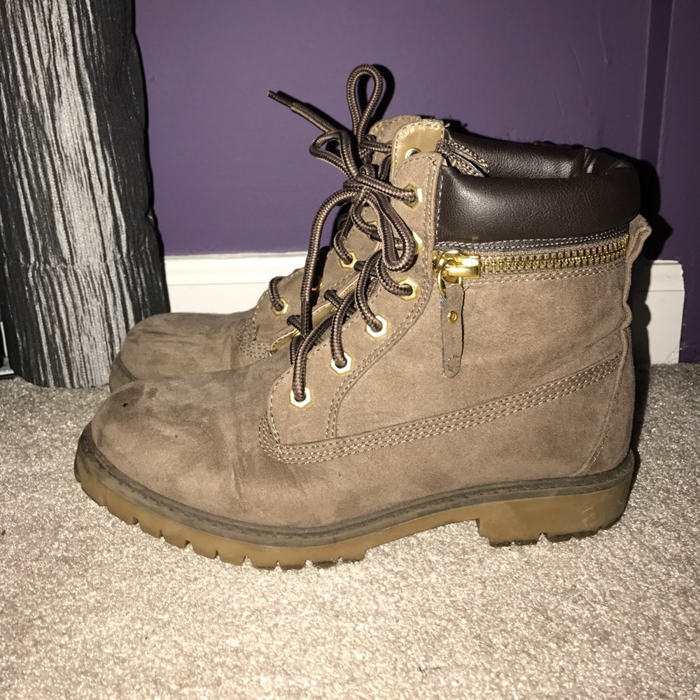 Ankle high brown boots