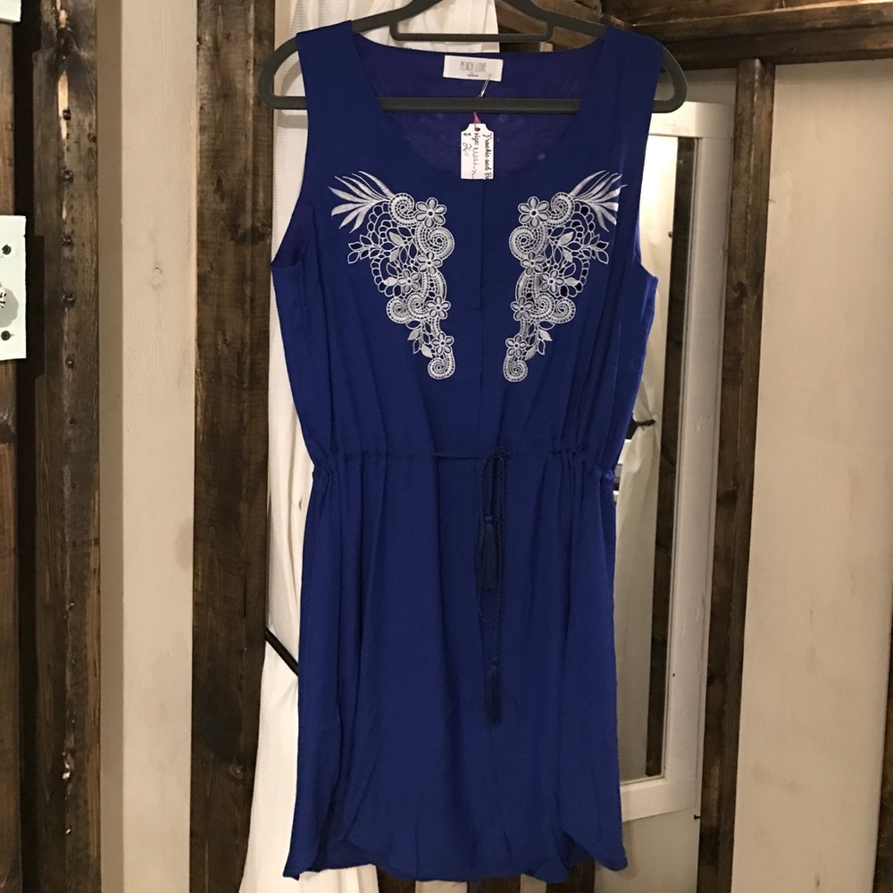 Blue dress/tunic with embroidery
