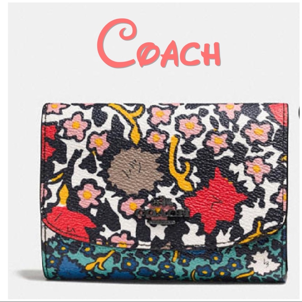 Coach ✅Limited edition  DOUBLE Flap Wallet Yankee