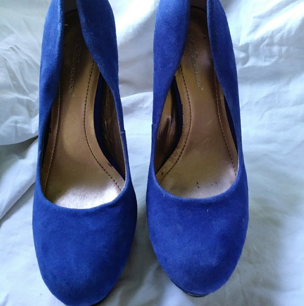 Heels - Picture 2 of 4