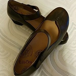 Taos shoes