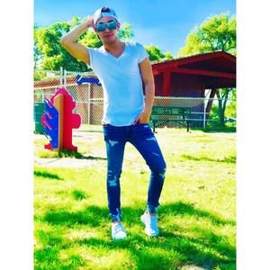 Meet your Posher, Armando