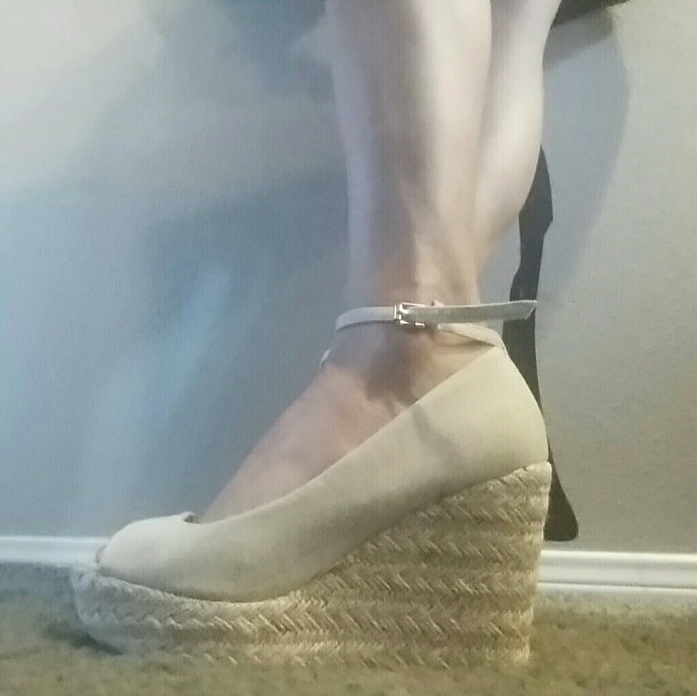 Report -  RICKI 8.5 Wedges - Picture 5 of 6