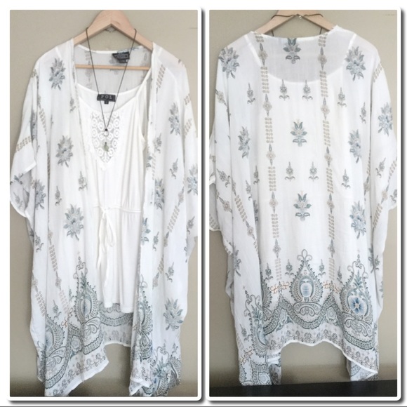 Ivory Floral Kimono - Picture 2 of 3