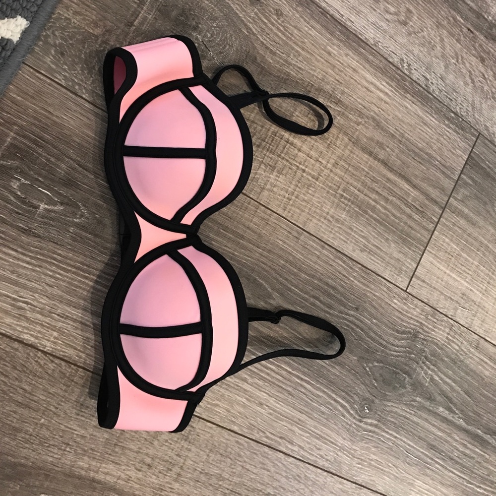 TRIANGL bathing suit top