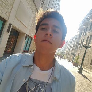 Meet your Posher, Daniel