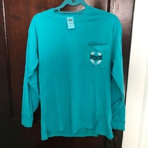 Long sleeve Victoria's Secret t-shirt - size S