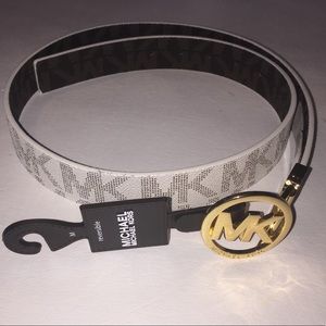 Micheal Kors Reversible Belt