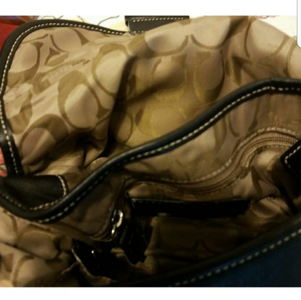 Coach - Picture 3 of 5