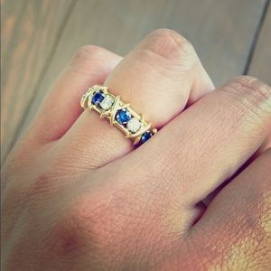 Authentic Tiffany & Co Schlumberger ring - size 5