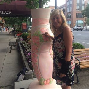 Meet your Posher, Larissa