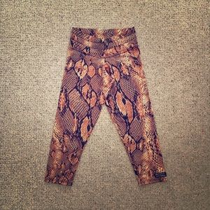 Snake print leggings