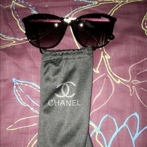 Inspired designer sunglasses in black