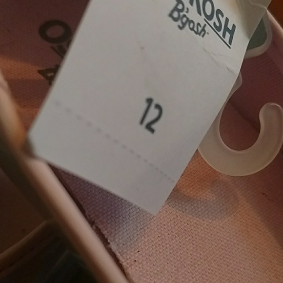 Size 12 NWT girls shoes - Picture 3 of 4