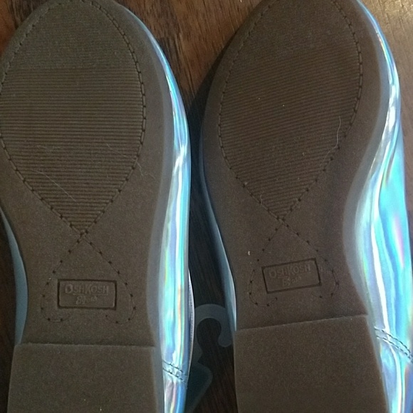 Size 12 NWT girls shoes - Picture 4 of 4