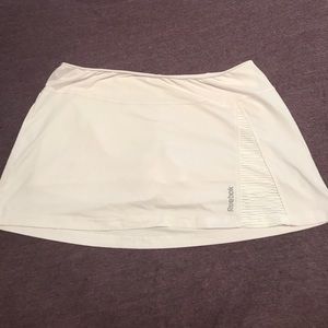 Reebok athletic/workout/tennis skirt. Size Medium