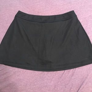 Reebok athletic/workout/tennis skirt. Size Medium