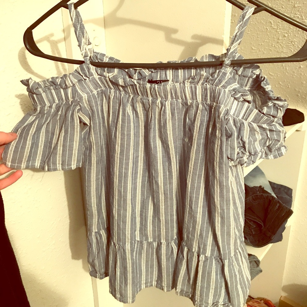 Rue 21 top