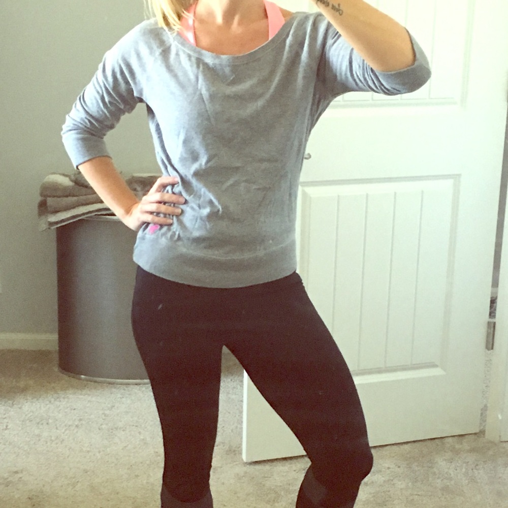 Abercrombie & Fitch off the shoulder top