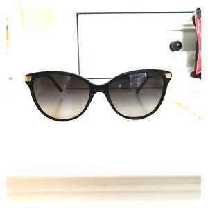 Burberry Cat-eye Sunglasses
